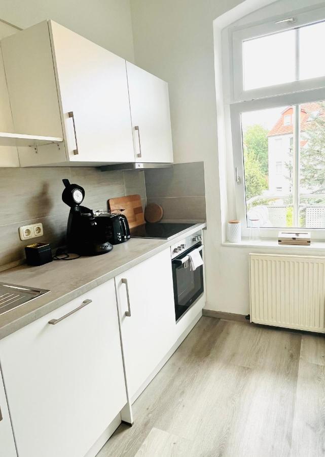 Renoviertes Apartment In Zentraler Lage - Wlan, Smart-Tv, Kueche, Balkon Und Queensize-Bett Fuer 4 Gaeste Erfurt Bagian luar foto