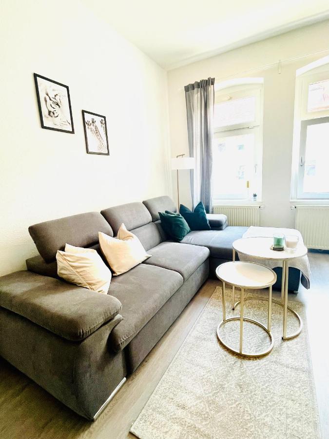 Renoviertes Apartment In Zentraler Lage - Wlan, Smart-Tv, Kueche, Balkon Und Queensize-Bett Fuer 4 Gaeste Erfurt Bagian luar foto
