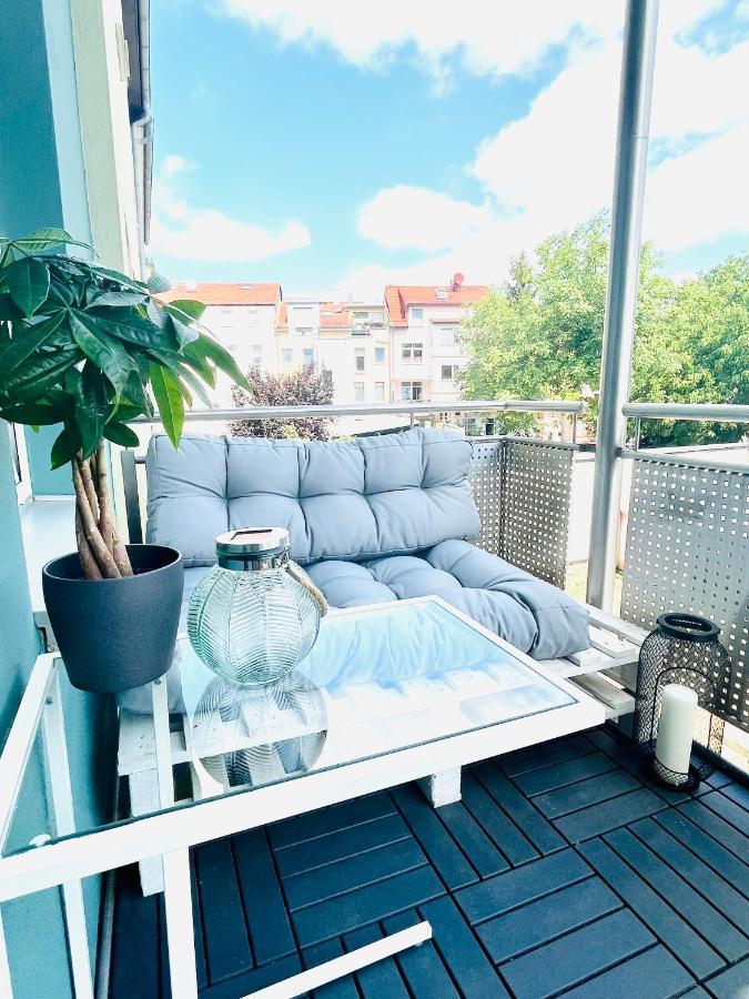 Renoviertes Apartment In Zentraler Lage - Wlan, Smart-Tv, Kueche, Balkon Und Queensize-Bett Fuer 4 Gaeste Erfurt Bagian luar foto